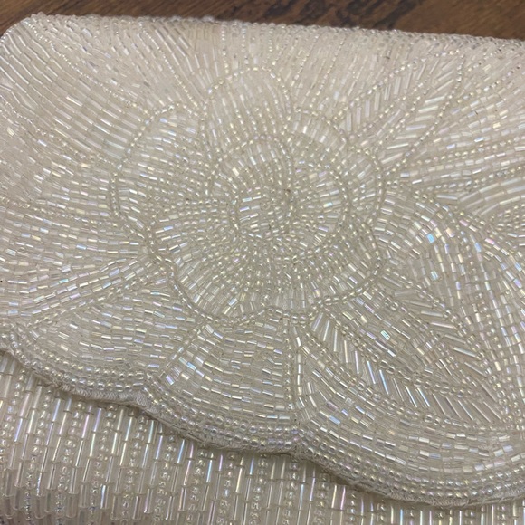 Vintage La Regale Beaded Clutch - Picture 4 of 12